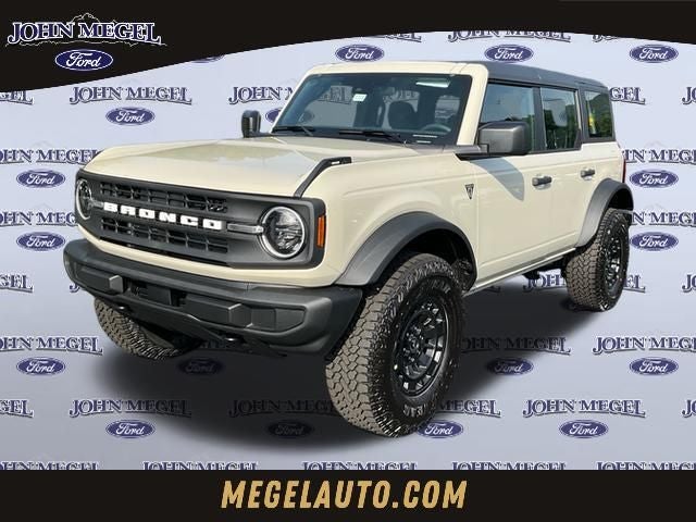 2026 Ford Bronco Base in Desert Sand — front three-quarter view