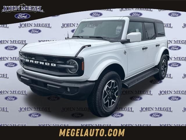 2026 Ford Bronco Outer Banks in Oxford White — front three-quarter view