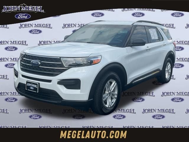 2020 Ford Explorer XLT in Oxford White — front three-quarter view