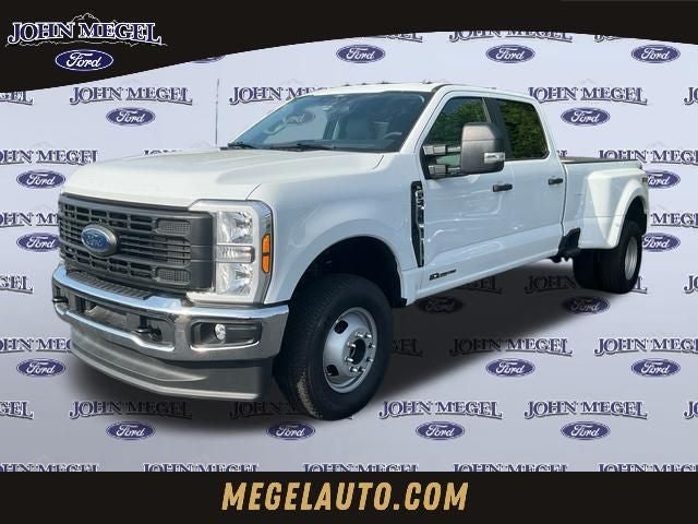 2026 Ford F-350SD XL DRW in Oxford White — front three-quarter view