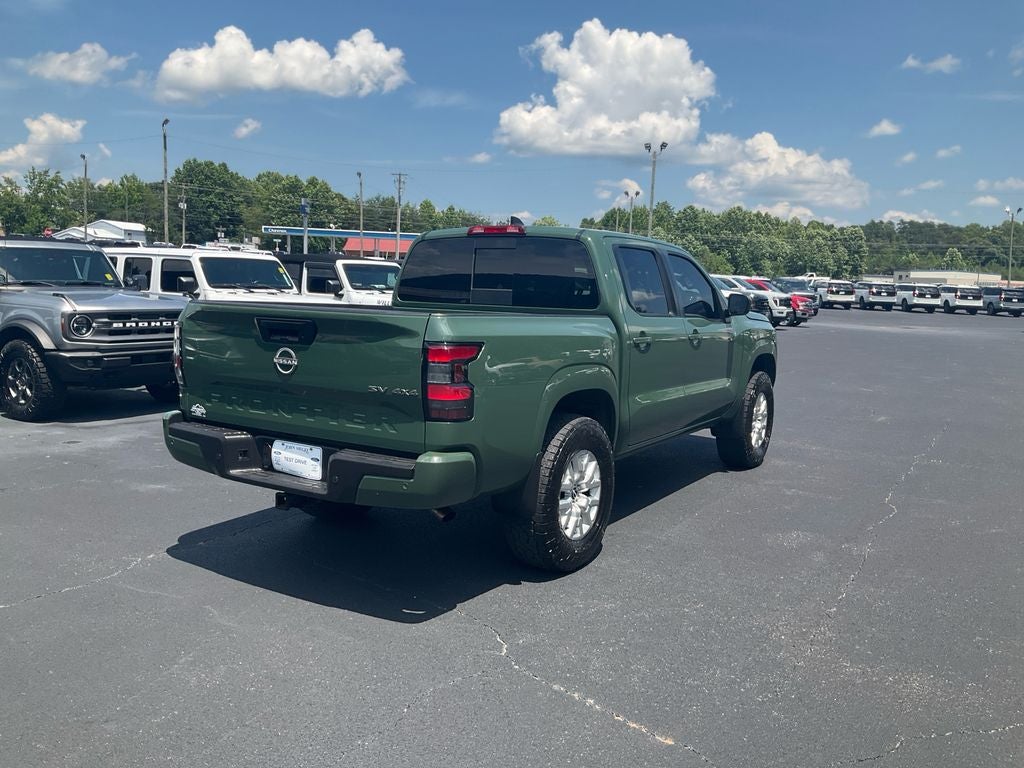 2023 Nissan Frontier — detail view